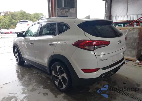 2016 Hyundai Tucson Limited z USA, uszkodzony, nr VIN KM8J33A28GU208610